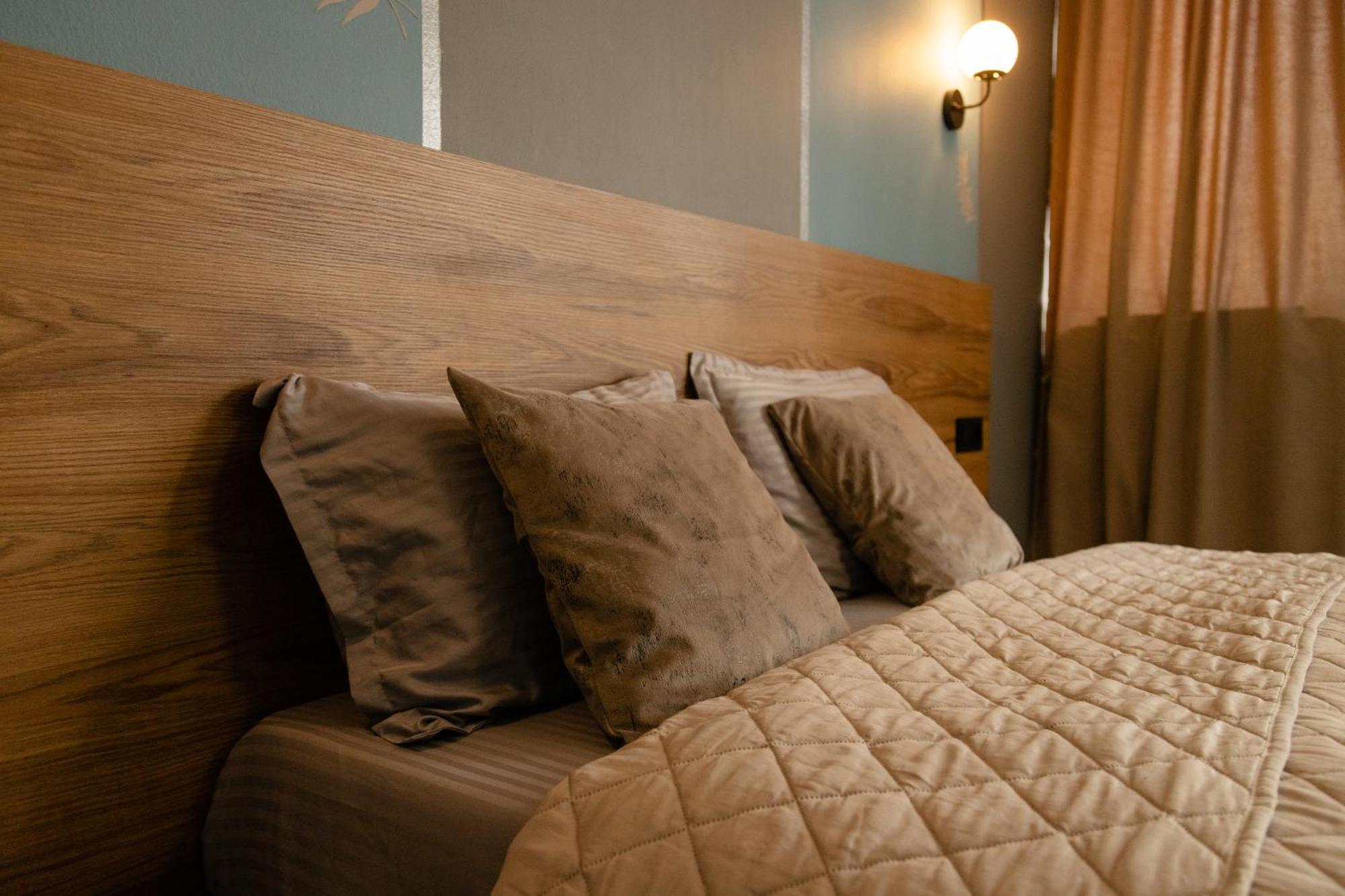 Hotel Graf T Tbilisi Esterno foto